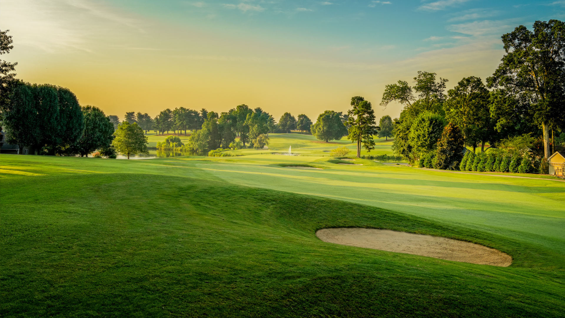 The course at Colonial in warm light