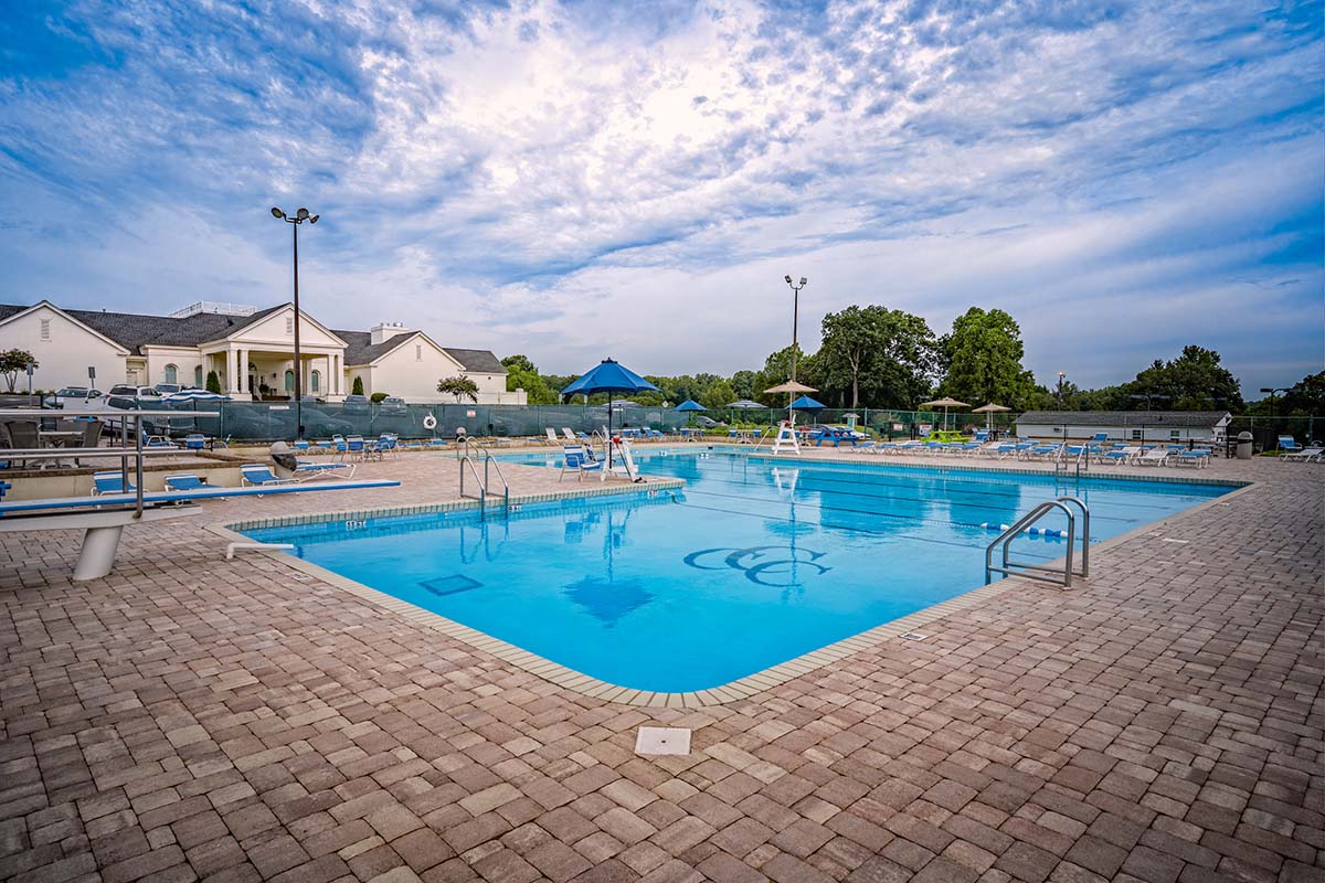 Families at the Colonial pool